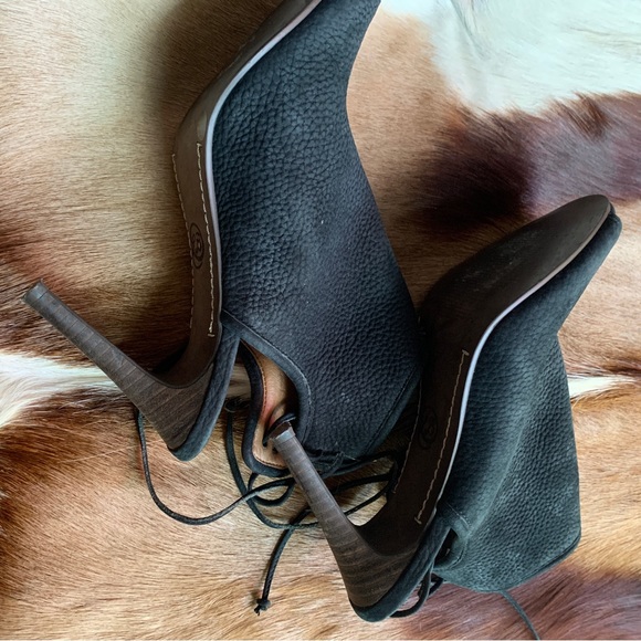 LUCKY BRAND Saiff peep toe black nubuck suede bootie heels tie back 7.5 ankle - Picture 6 of 15